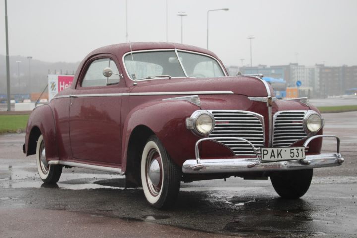 473530-3 Dodge Luxury Liner Coupé 3.6 -1941 (6757mil, 91hk)
