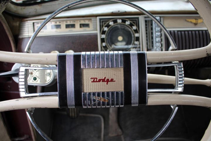 473530-22 Dodge Luxury Liner Coupé 3.6 -1941 (6757mil, 91hk)