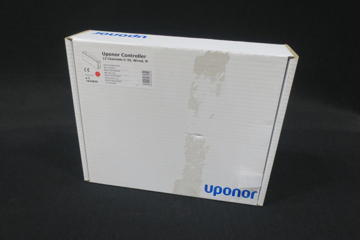 463864-1 Control Center Uponor Controller 12 Channel C-35