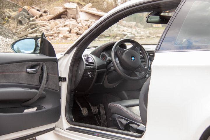 474205-12 BMW 1M Coupe 340 HK -11 Svensksåld