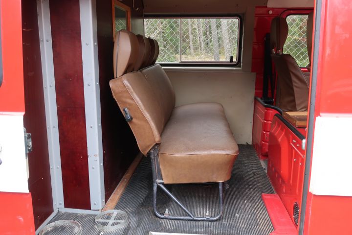 468922-28 Fire truck VW LT35 -78