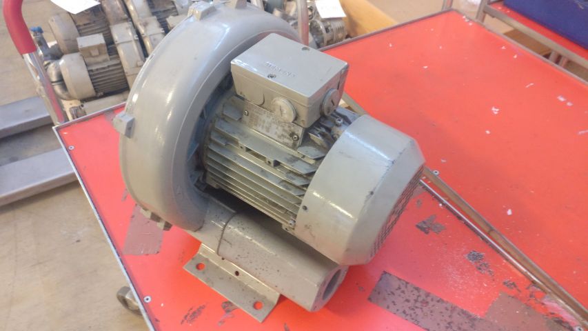 474283-3 Siemens ELMO-G 2BH1 Vacuum Pump