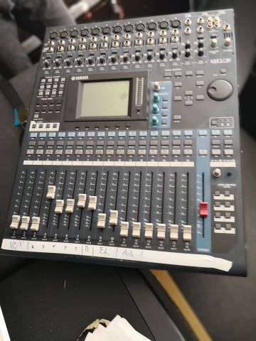 474295-4 Digital Mixer Yamaha 01V96