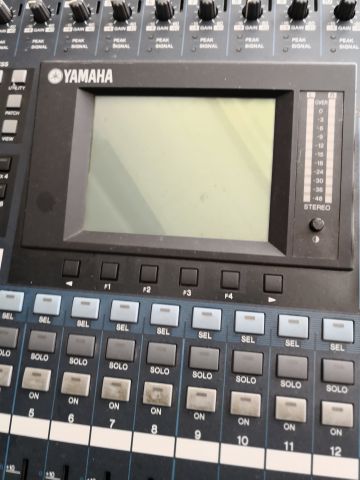 474295-6 Digital Mixer Yamaha 01V96