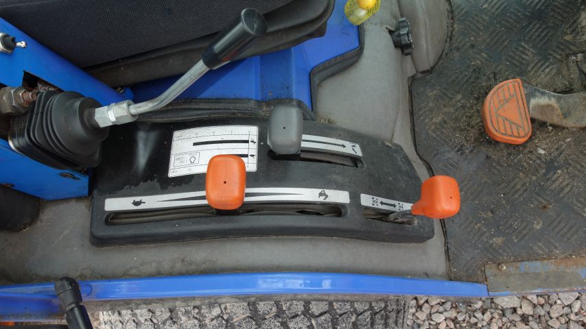 471672-10 Iseki TXG 23 Compact tractor