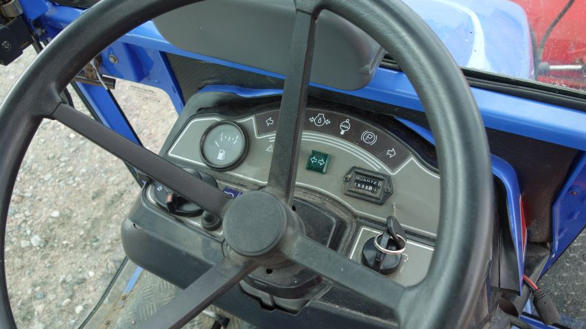 471672-11 Iseki TXG 23 Compact tractor