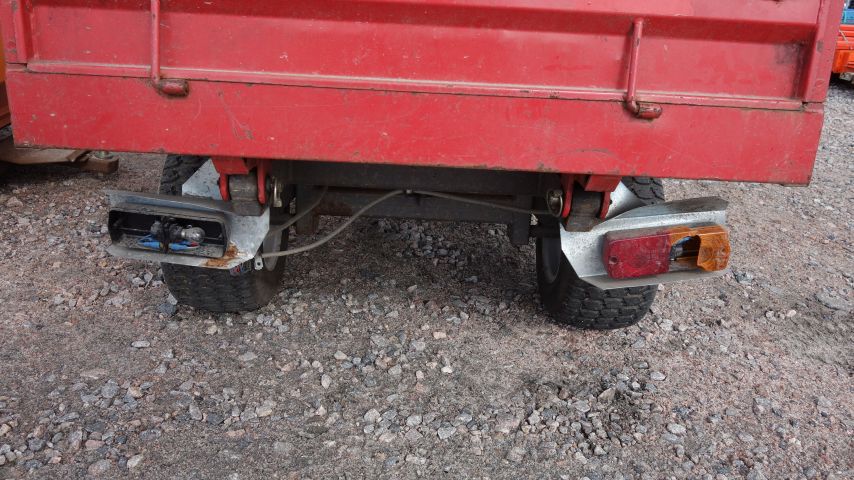 471672-28 Iseki TXG 23 Compact tractor