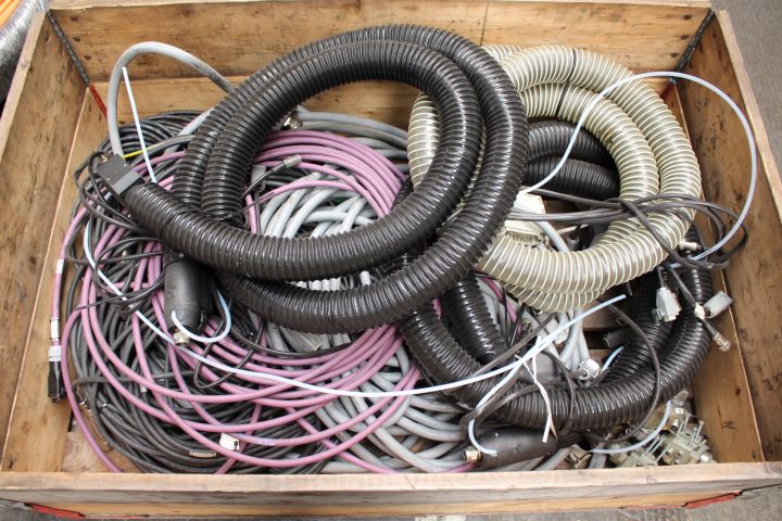 473871-7 Hose kit & robot cable, 3 pallet
