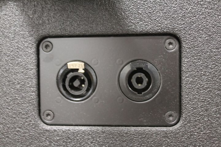 454188-9 2 pcs D & B V-GSUB Base boxes