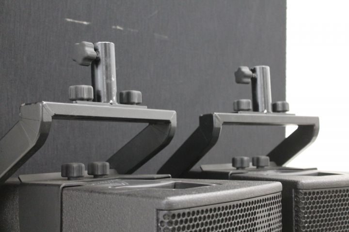 454190-5 2 pcs D & B V10P Speaker