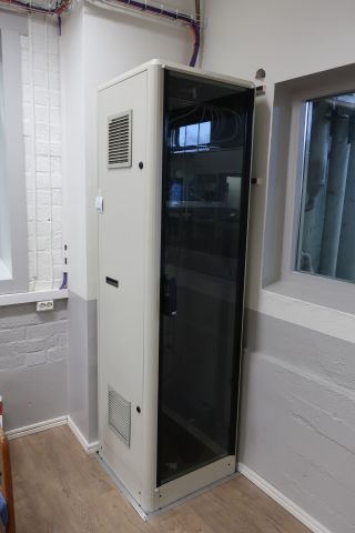 468917-1 Dataskåp ENOC System