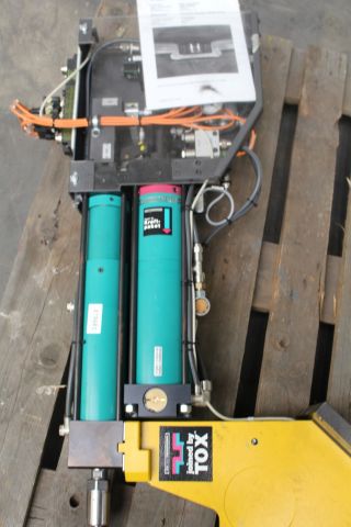 473681-6 Industrial robot tong TOX Pressotechnik