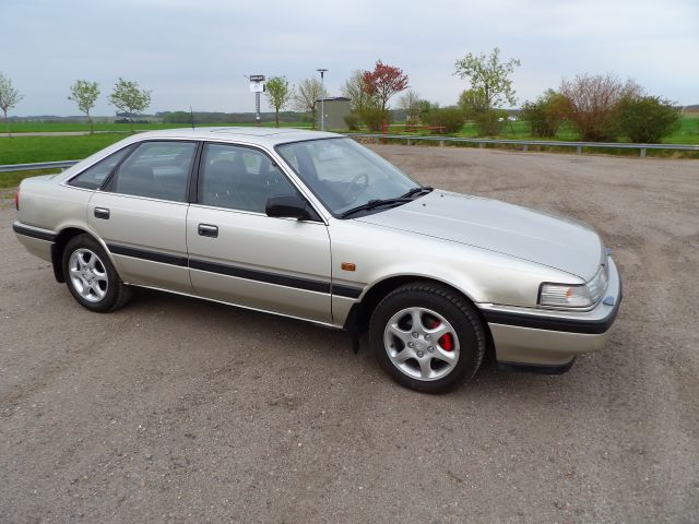 410318-7 Mazda 626, 2.2i from 1989