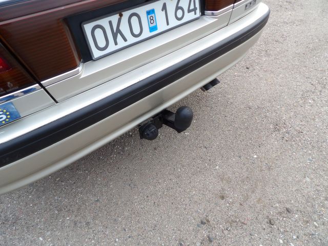 410318-46 Mazda 626, 2.2i from 1989