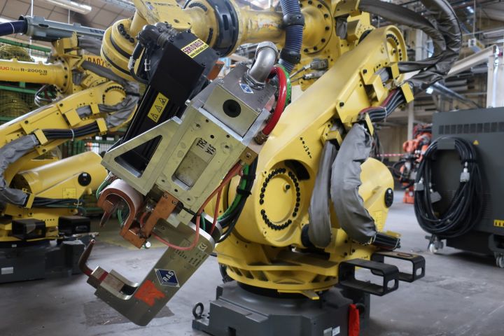 475173-9 Robot Fanuc R-2000iB / 210F.