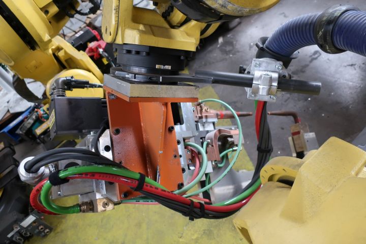 475173-15 Robot Fanuc R-2000iB / 210F.