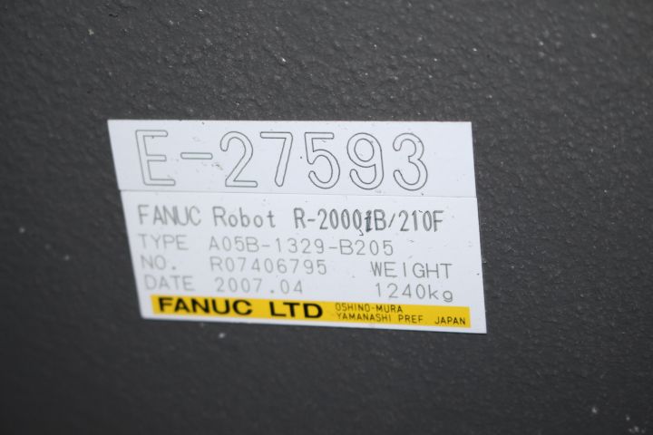 475208-10 Fanuc R2000-iB / 210F Industrial Robot (514 hours)
