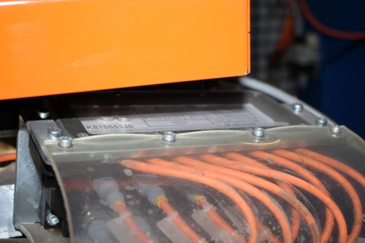 475208-13 Fanuc R2000-iB / 210F Industrial Robot (514 hours)