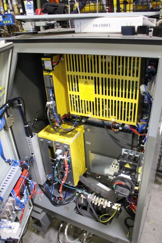 475208-18 Fanuc R2000-iB / 210F Industrial Robot (514 hours)