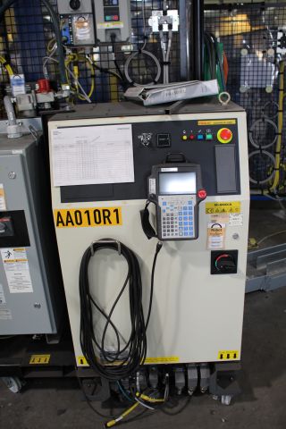 475210-13 Fanuc M900-iA / 350 Industrial Robot (655 hours)