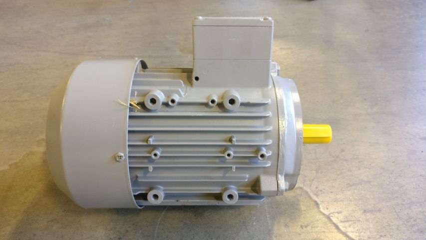 475120-5 Siemens 1LA7083-2AA12 electric motor 1,1kW
