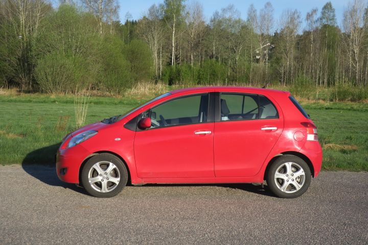 470405-5 Toyota Yaris -11