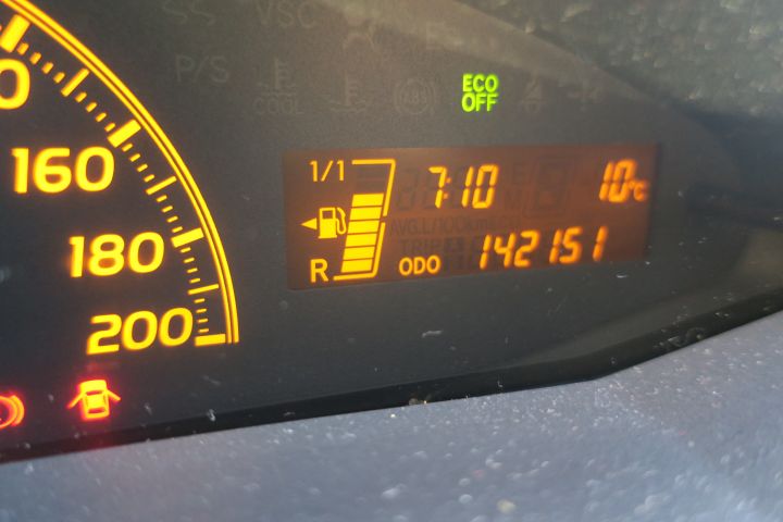 470405-18 Toyota Yaris -11