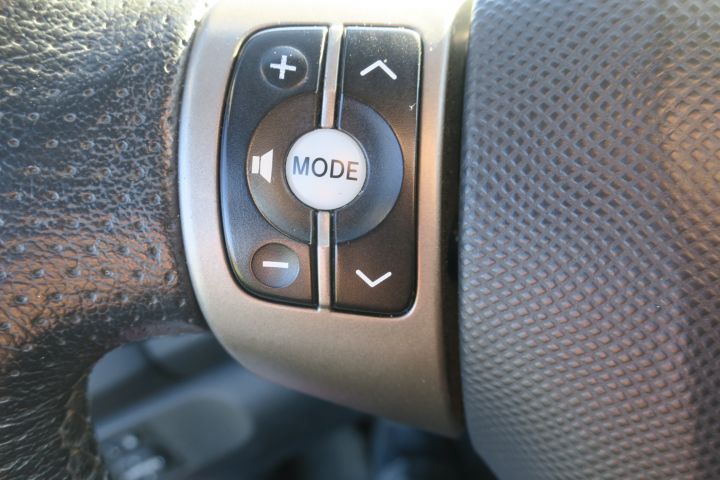 470405-25 Toyota Yaris -11