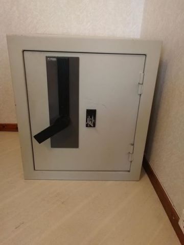 476478-4 Safe Hadak 90000