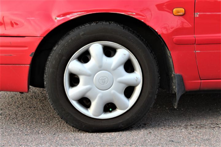 433657-4 Toyota Corolla 3-door Semi-trailer 1.3 Manual, 86hp, 1999