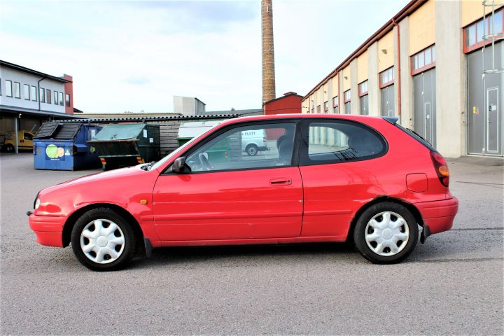 433657-9 Toyota Corolla 3-door Semi-trailer 1.3 Manual, 86hp, 1999