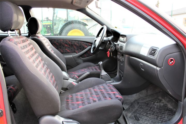 433657-15 Toyota Corolla 3-door Semi-trailer 1.3 Manual, 86hp, 1999