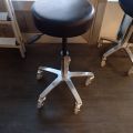 465538-2 Hair vacuum cleaners and chairs