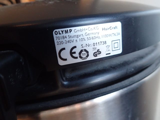 465538-6 Hair vacuum cleaners and chairs