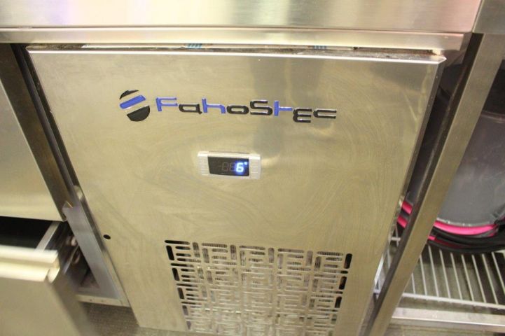 476780-4 Stainless steel refrigerator Fahostec with 5 compartments