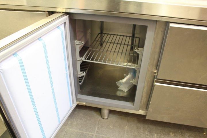 476780-5 Stainless steel refrigerator Fahostec with 5 compartments