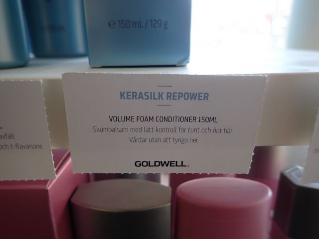 467788-9 Hair products KÉRASTASE and GOLDWELL
