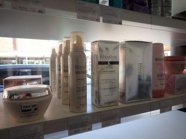 467798-6 Hair products KÉRASTASE, Hairtalk and Forme Fatale