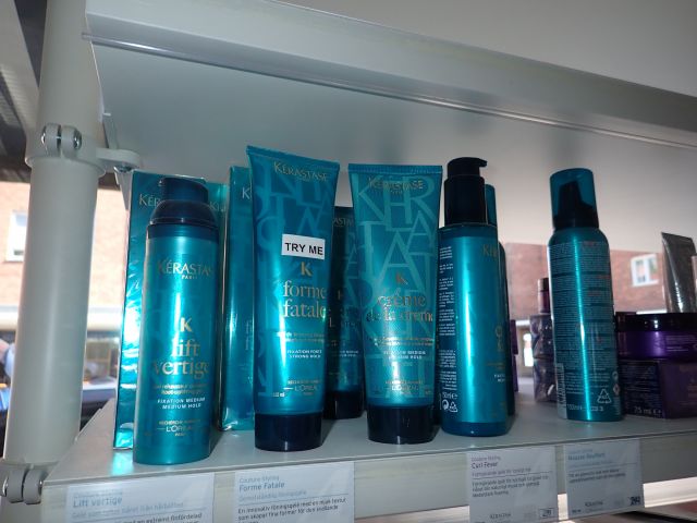 467798-7 Hair products KÉRASTASE, Hairtalk and Forme Fatale