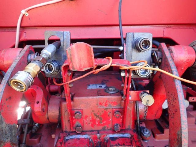 453036-42 INTERNATIONAL 1455 Reg: DRD076