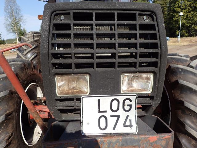 453038-18 BM VOLVO-VALMET 805-4 Reg: LOG074