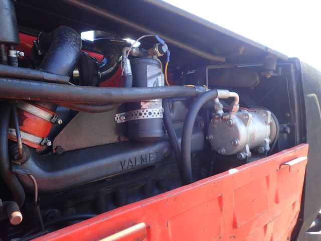 453038-28 BM VOLVO-VALMET 805-4 Reg: LOG074