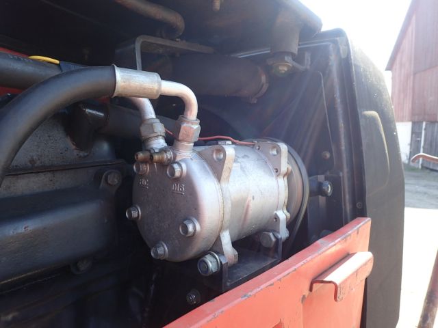 453038-29 BM VOLVO-VALMET 805-4 Reg: LOG074