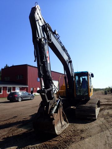 453039-8 Volvo EC180B