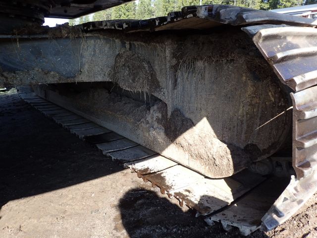 453039-15 Volvo EC180B