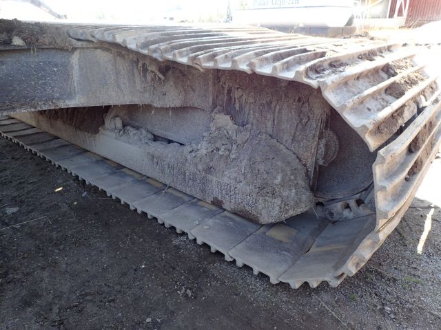 453039-22 Volvo EC180B