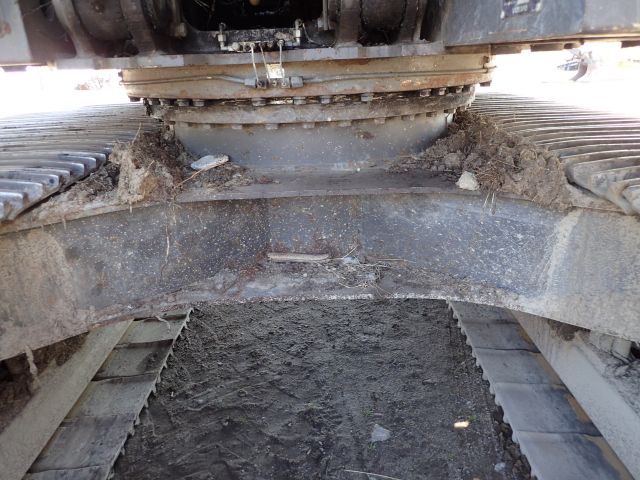 453039-24 Volvo EC180B