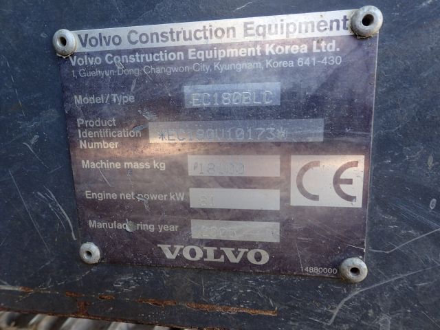 453039-27 Volvo EC180B