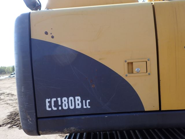453039-49 Volvo EC180B