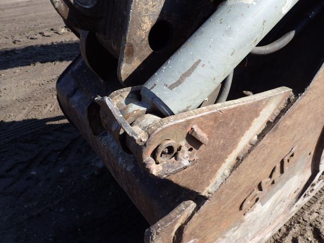 453039-76 Volvo EC180B